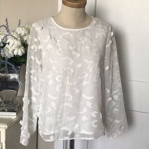 Savida UK Grace Long Sleeve Key hole textured semi -sheer Blouse‎ Off White M